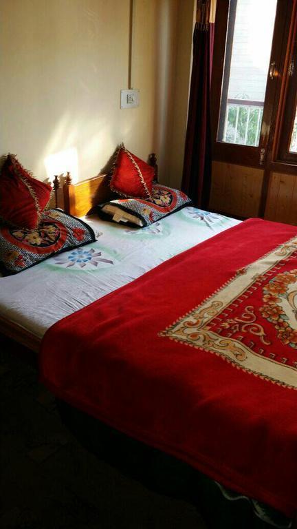 Taj Guest House Srīnagar 외부 사진